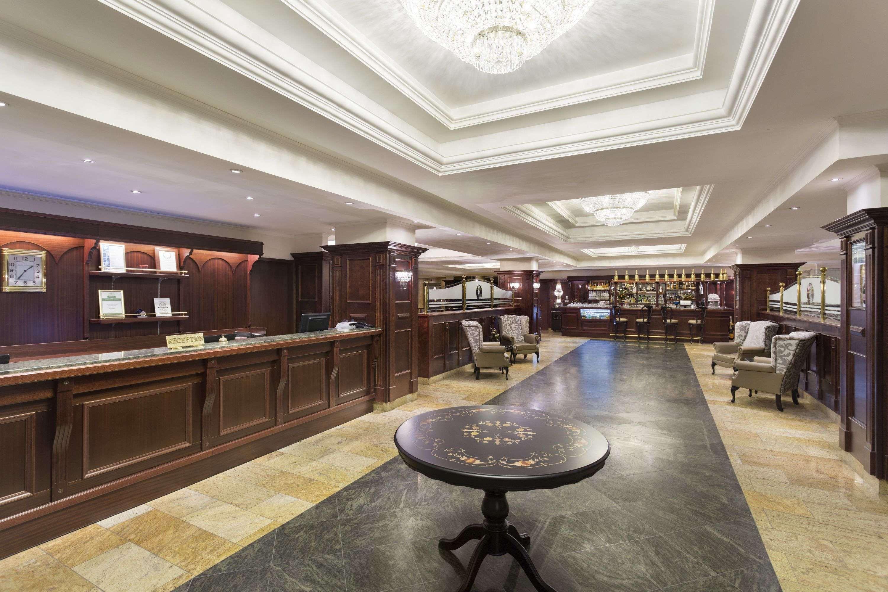 Ramada Hotel & Suites By Wyndham Bucharest North Exterior foto