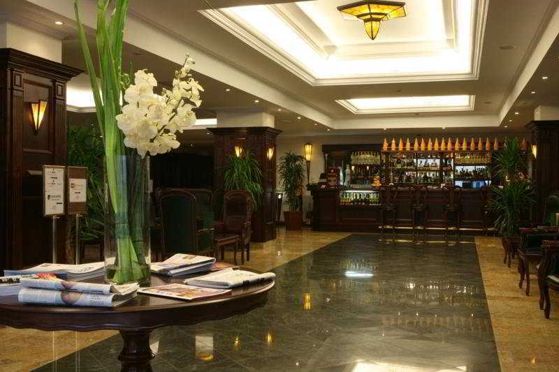 Ramada Hotel & Suites By Wyndham Bucharest North Exterior foto